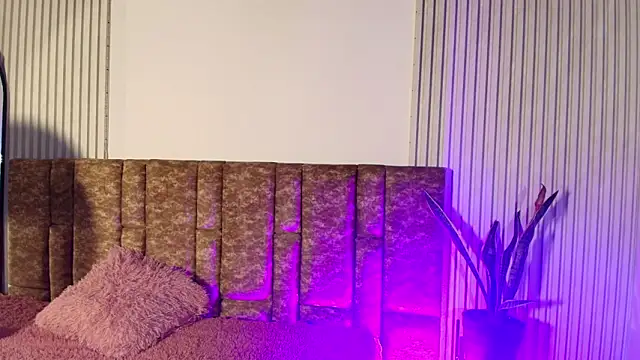 Missdionne curly online show from March 3, 11:16 am