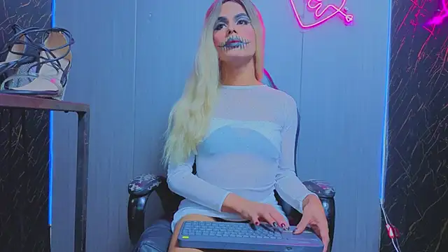 antonella sexidoll online show from October 18, 9:10 am