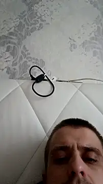 Snapshot of Adidas7217 chatting on November 11, 11:21 am Adidas7217 online show from November 11, 11:21 am