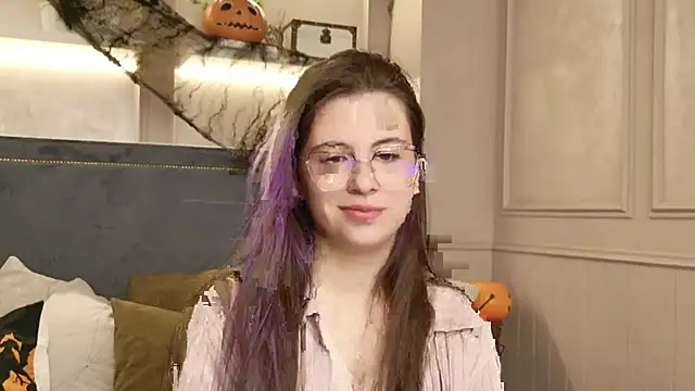 Akira Halls online show from October 24, 5:48 am