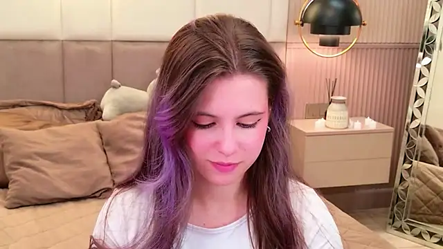 Akira Halls online show from November 13, 8:41 pm