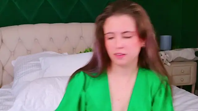 Akira Halls online show from November 20, 6:40 pm