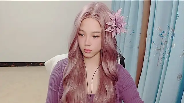 Snapshot of Cherry_S chatting on October 21, 2:34 am Cherry S online show from October 21, 2:34 am