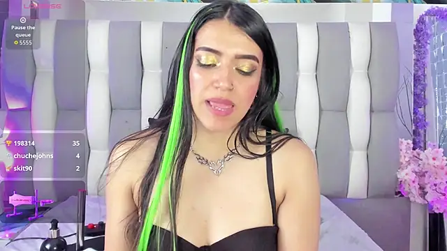 IsaDiiaz online show from April 19, 5:12 pm