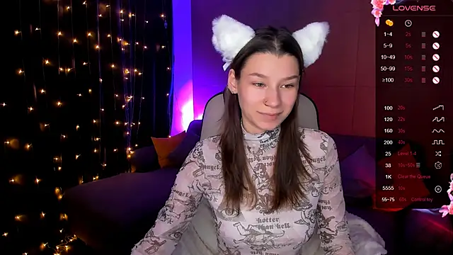 LinaBlossom  online show from November 12, 8:26 am