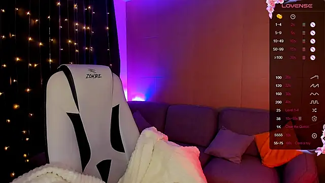 LinaBlossom  online show from November 29, 8:17 am