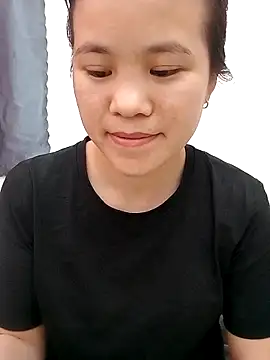 Norah-h online show from March 24, 2:11 pm