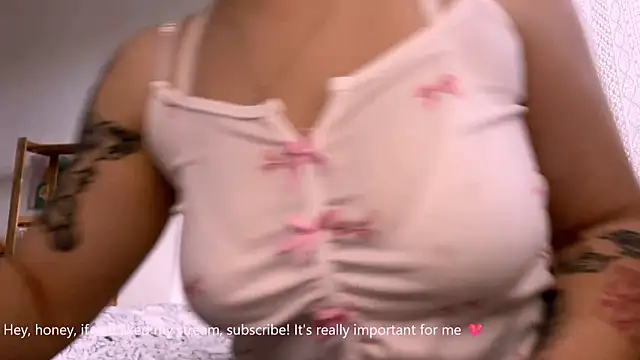 SabrinaFolts online show from October 3, 9:06 am