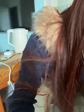 YY-27 online show from December 3, 5:15 am