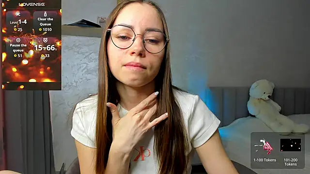 fun nd bun online show from April 18, 1:42 am