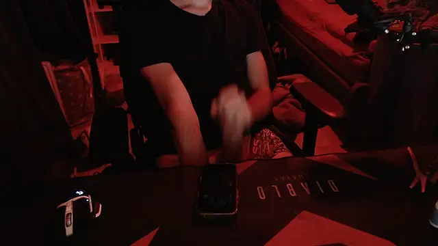 Snapshot of geil20CM2 chatting on October 4, 6:17 pm geil20CM2 online show from October 4, 6:17 pm