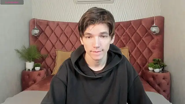 alfred joness online show from October 18, 6:48 am