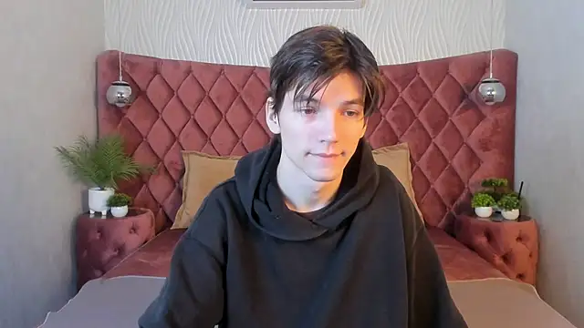 alfred joness online show from October 29, 7:21 am