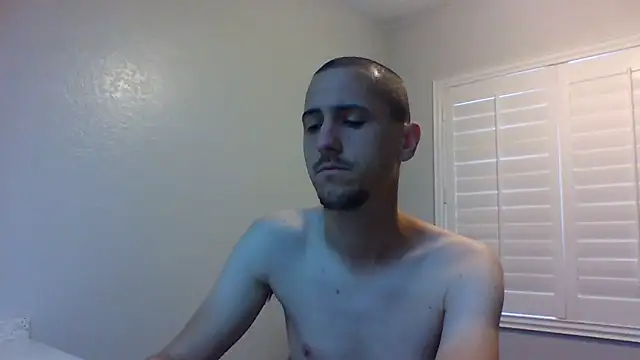 Snapshot of slickdickfreak chatting on December 19, 7:43 pm slickdickfreak online show from December 19, 7:43 pm