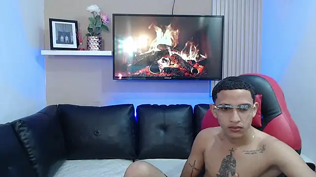 DEIV2  online show from November 15, 9:11 pm