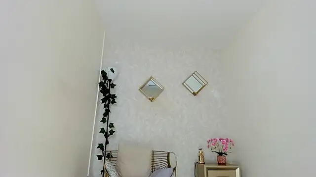 Snapshot of Dalia_coop chatting on October 1, 8:15 pm Dalia coop online show from October 1, 8:15 pm