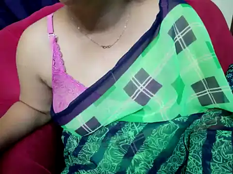 Snapshot of tamilqueenbaby chatting on September 23, 11:08 pm tamilqueenbaby online show from September 23, 11:08 pm