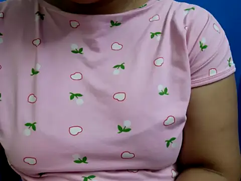 Snapshot of tamilqueenbaby chatting on October 16, 12:00 am tamilqueenbaby online show from October 16, 12:00 am