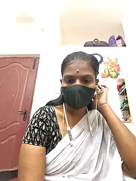 Tamil Yalini12 online show from April 6, 11:05 pm