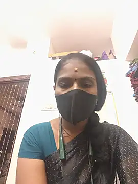 Snapshot of Tamil_Yalini12 chatting on June 12, 9:41 am Tamil Yalini12 online show from June 12, 9:41 am