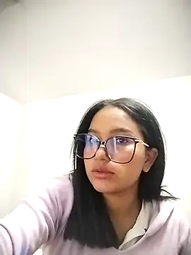 megan lrr online show from October 5, 4:00 am