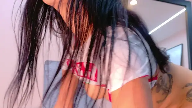 cielo rivera online show from April 17, 3:04 pm