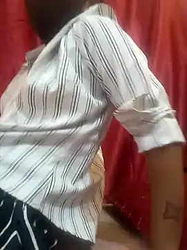 Snapshot of Mansi01 chatting on October 5, 10:07 pm Mansi01 online show from October 5, 10:07 pm