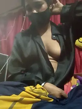 Snapshot of Mansi01 chatting on October 7, 7:55 pm Mansi01 online show from October 7, 7:55 pm