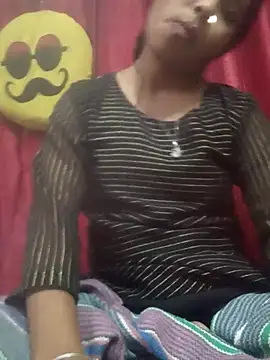 Snapshot of Mansi01 chatting on October 9, 11:08 am Mansi01 online show from October 9, 11:08 am