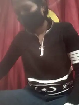 Snapshot of Mansi01 chatting on October 13, 2:44 am Mansi01 online show from October 13, 2:44 am