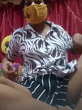 Snapshot of Mansi01 chatting on October 18, 10:54 pm Mansi01 online show from October 18, 10:54 pm