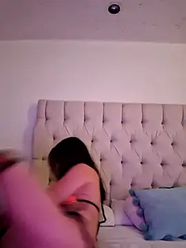 Snapshot of Akane24 chatting on October 18, 6:52 pm Akane24 online show from October 18, 6:52 pm