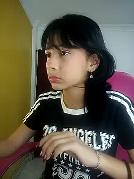 xoxo milk online show from November 4, 3:44 pm