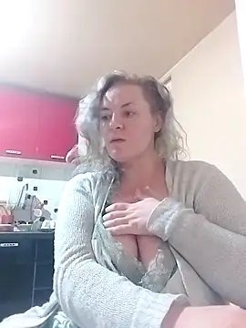 Snapshot of Mommygetnaughty chatting on October 16, 3:57 pm Mommygetnaughty online show from October 16, 3:57 pm