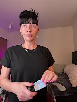 Snapshot of MaciiMayy chatting on July 11, 8:22 pm MaciiMayy online show from July 11, 8:22 pm