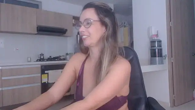 LovePaula online show from February 24, 12:14 pm