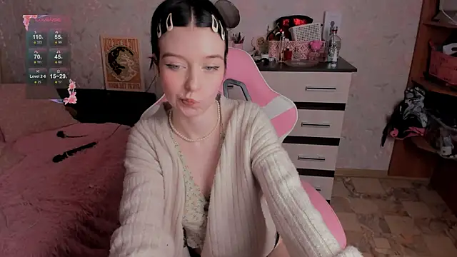 margopink online show from November 19, 4:40 pm