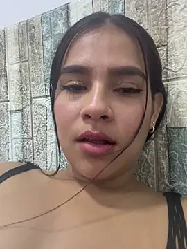 Snapshot of Valery_lux16 chatting on November 9, 3:21 pm Valery lux16 online show from November 9, 3:21 pm