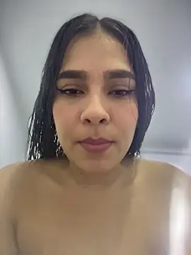 Snapshot of Valery_lux16 chatting on May 3, 8:04 pm Valery lux16 online show from May 3, 8:04 pm