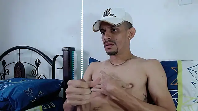 LATINO27CM online show from November 16, 5:51 pm