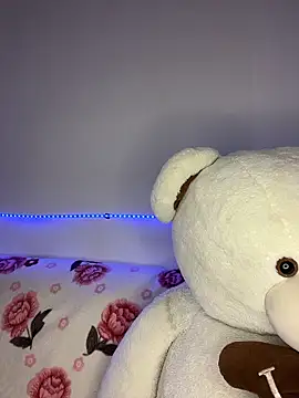 Linda rouse online show from November 18, 10:03 pm