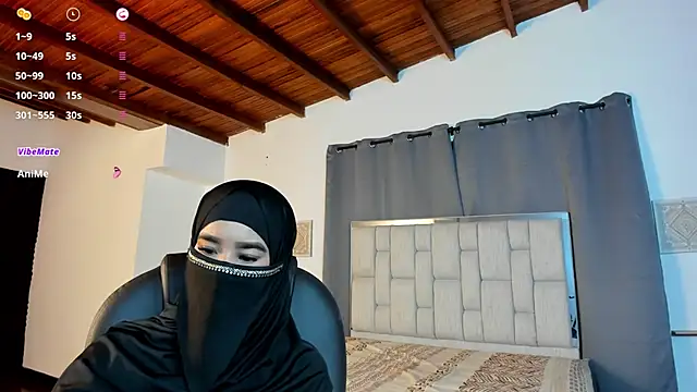 kalila latif online show from November 10, 3:05 am