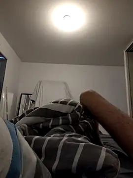 Snapshot of AD_Vu chatting on March 1, 9:44 am AD Vu online show from March 1, 9:44 am