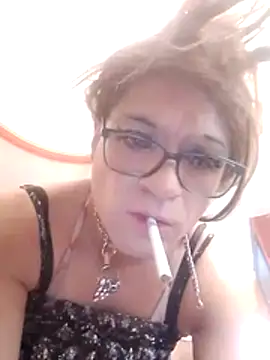 transreyna online show from February 25, 4:16 pm