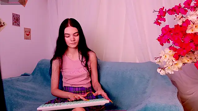  online show from October 11, 6:12 am