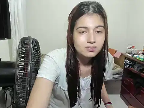 Snapshot of Mirage_Sertori chatting on November 19, 2:11 am Mirage Sertori online show from November 19, 2:11 am