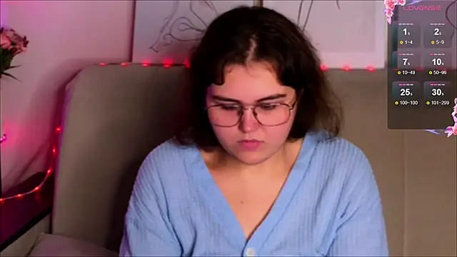 Snapshot of chatting on October 8, 10:46 am online show from October 8, 10:46 am