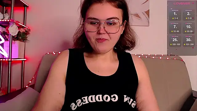 Snapshot of chatting on November 29, 3:31 am online show from November 29, 3:31 am