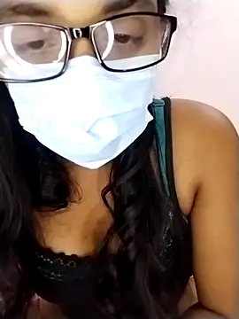 Snapshot of sexybolegirl chatting on March 25, 6:14 pm sexybolegirl online show from March 25, 6:14 pm