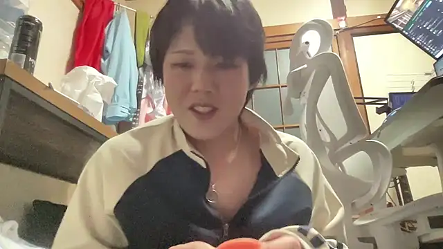 nuu1 221 online show from October 11, 7:23 pm